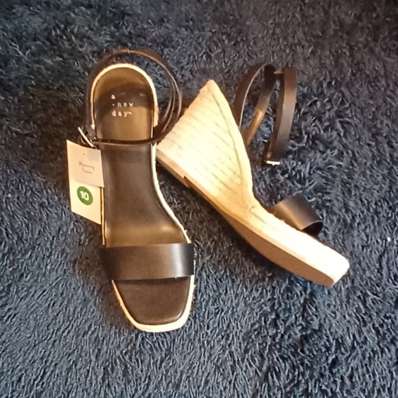 A . NEW DAY - Picture 2 of 4